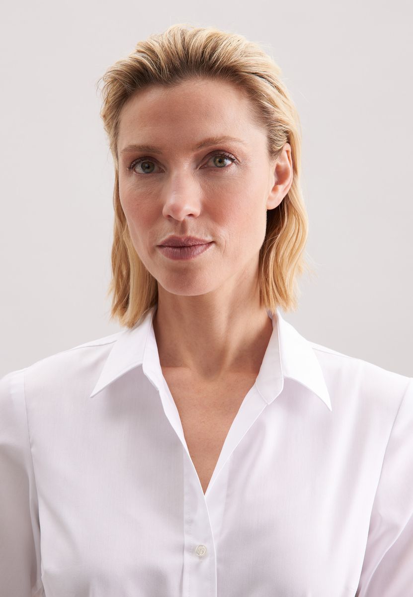 Klassische Slim-Fit Baumwollbluse
