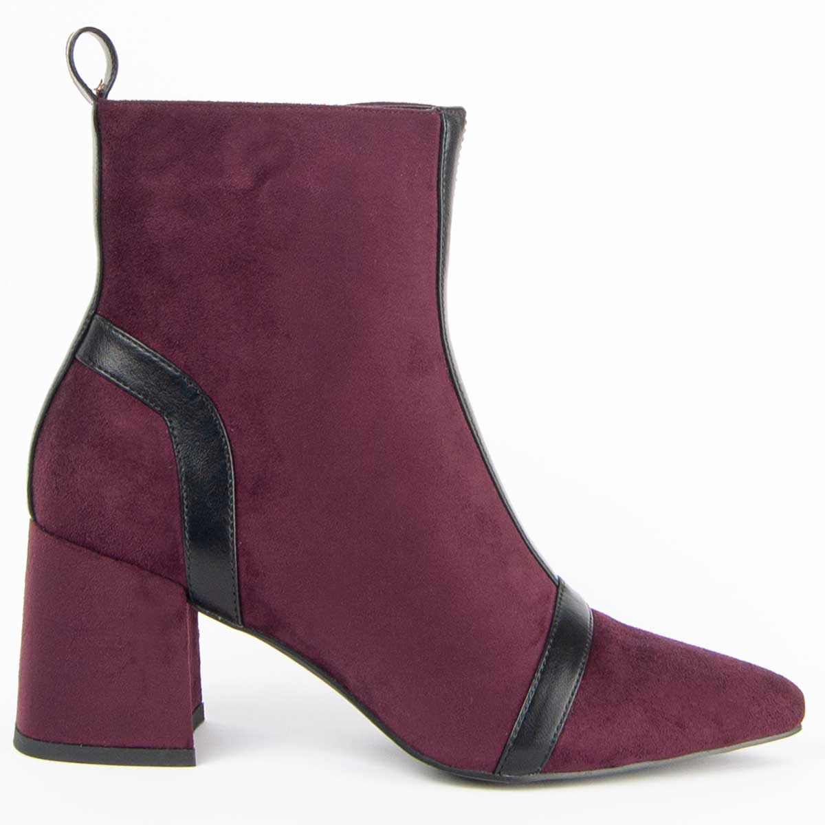 Spitze Wildleder-Boots mit Paspeln