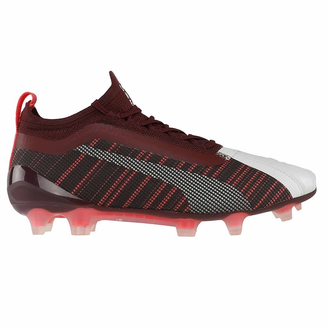 High-Performance Fußballschuhe mit Strickkragen