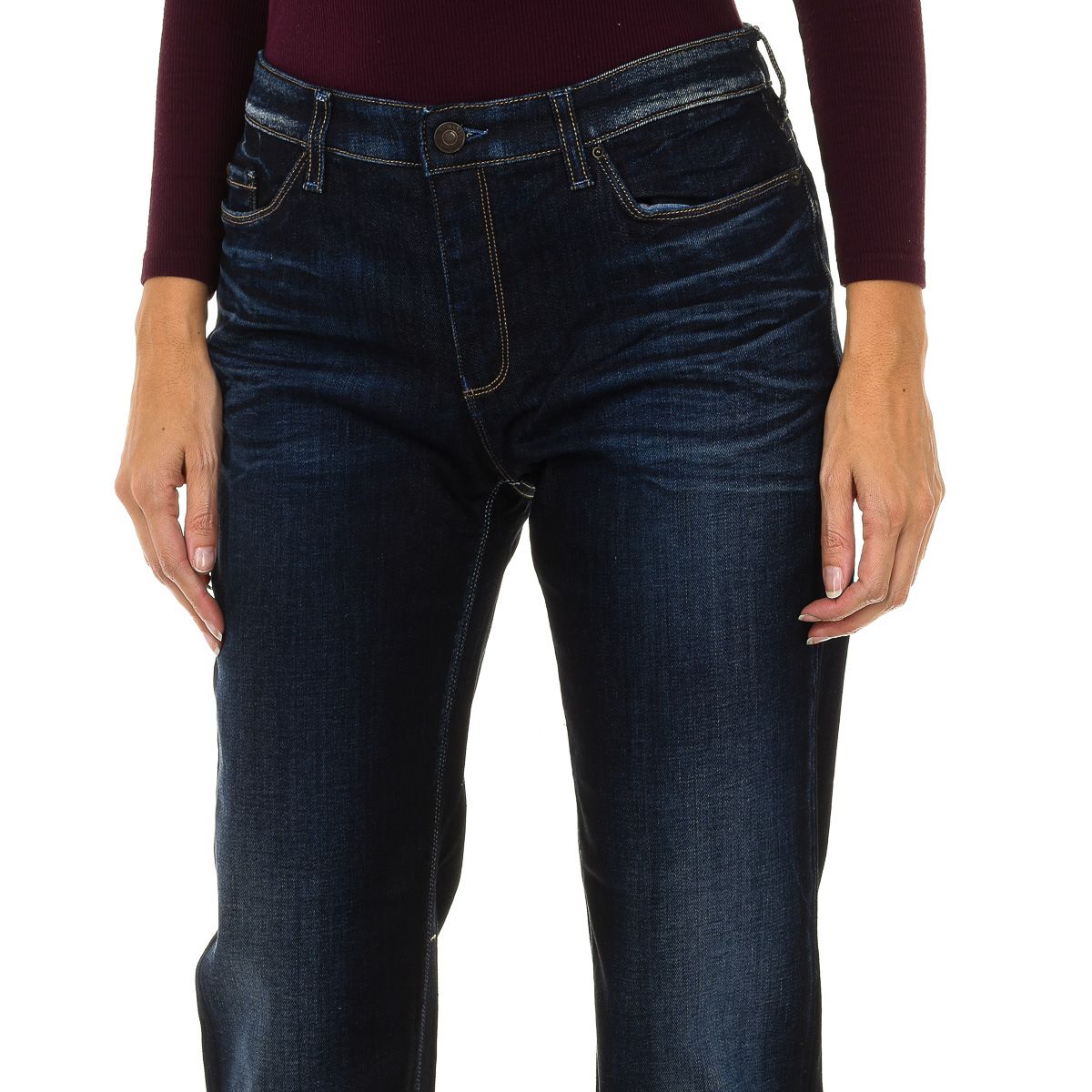Dunkle Straight Jeans mit Umschlag