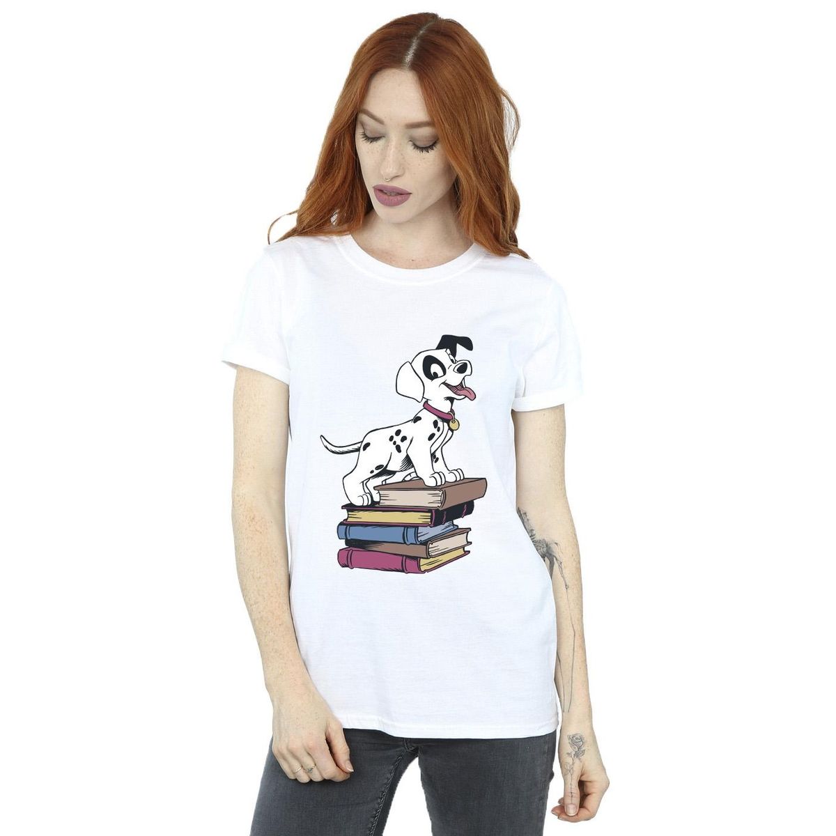 Grafik-T-Shirt mit Dalmatiner und Büchern