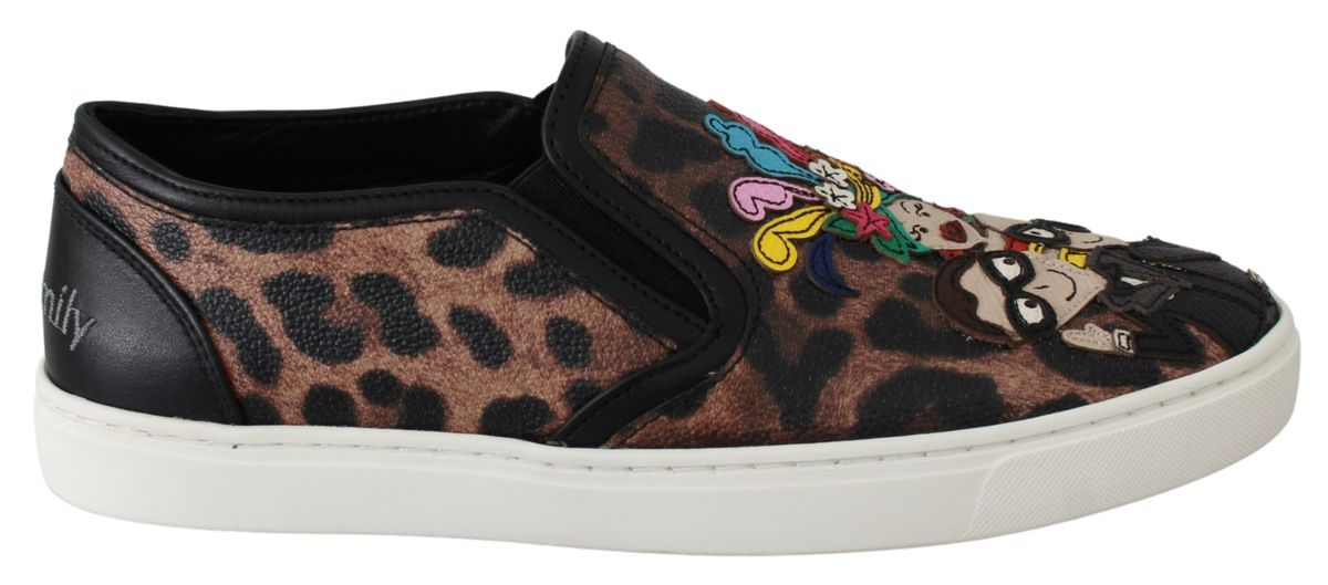 Slipper mit Leopardenmuster und Applikationen