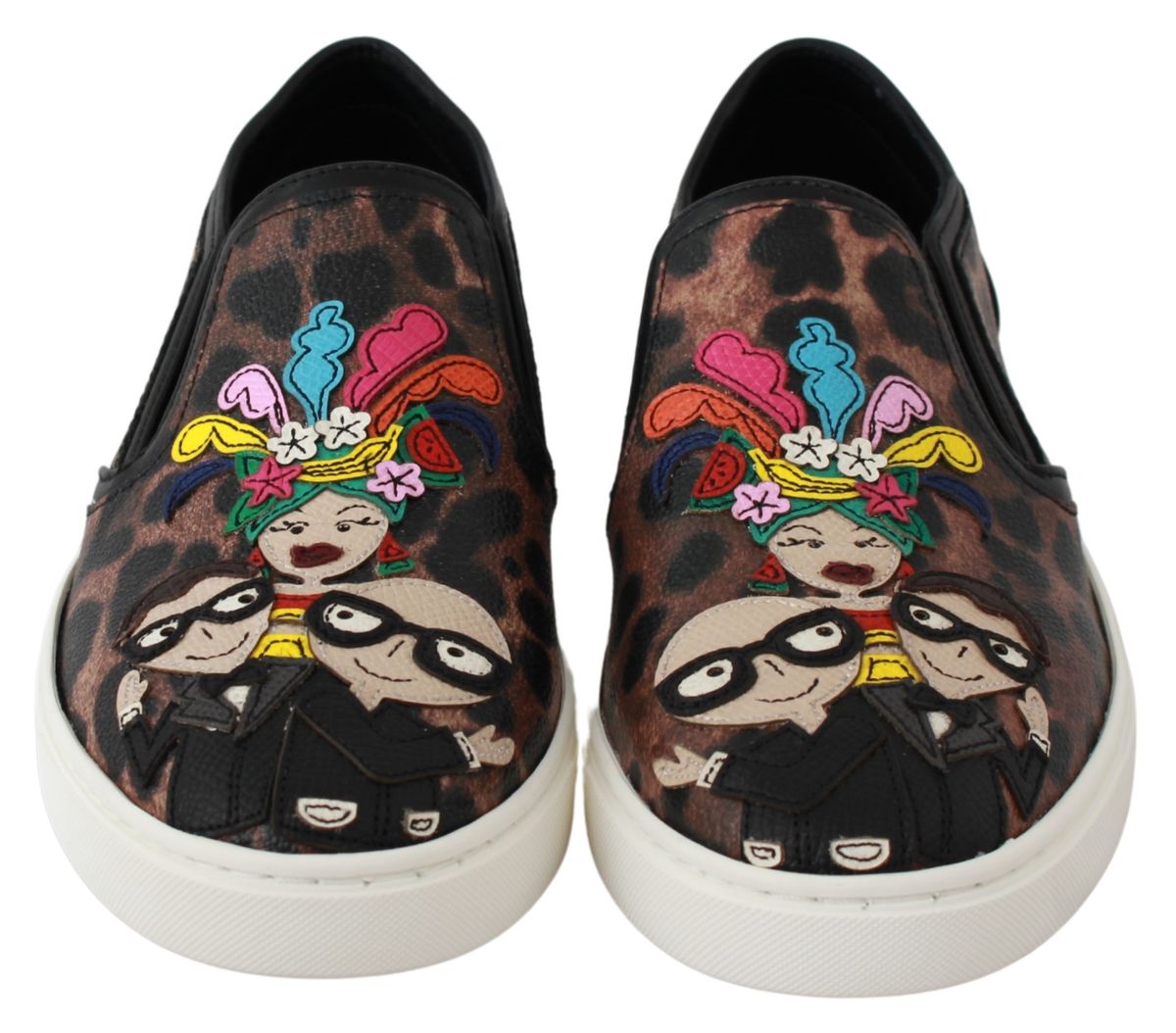 Slipper mit Leopardenmuster und Applikationen