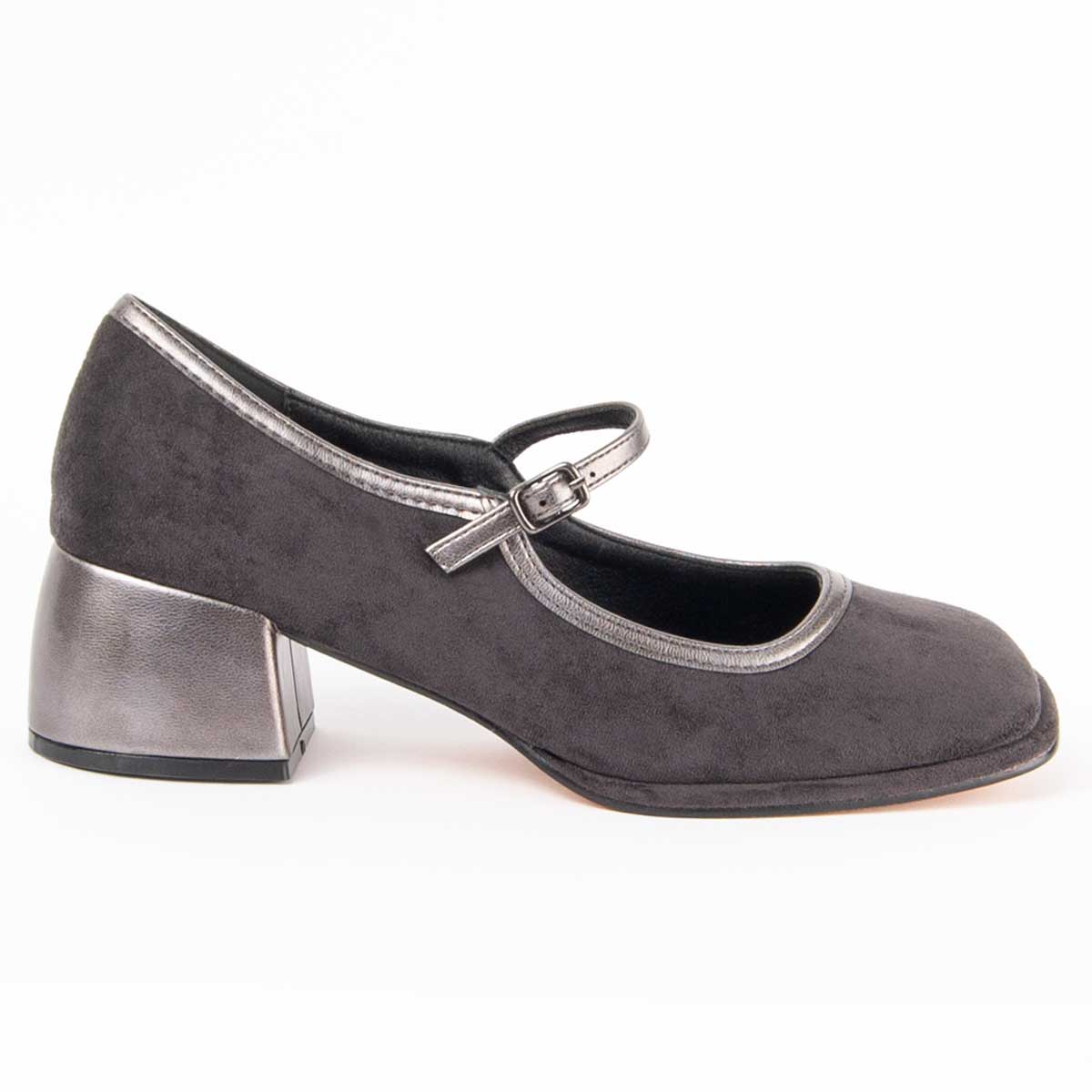Mary Janes mit Blockabsatz