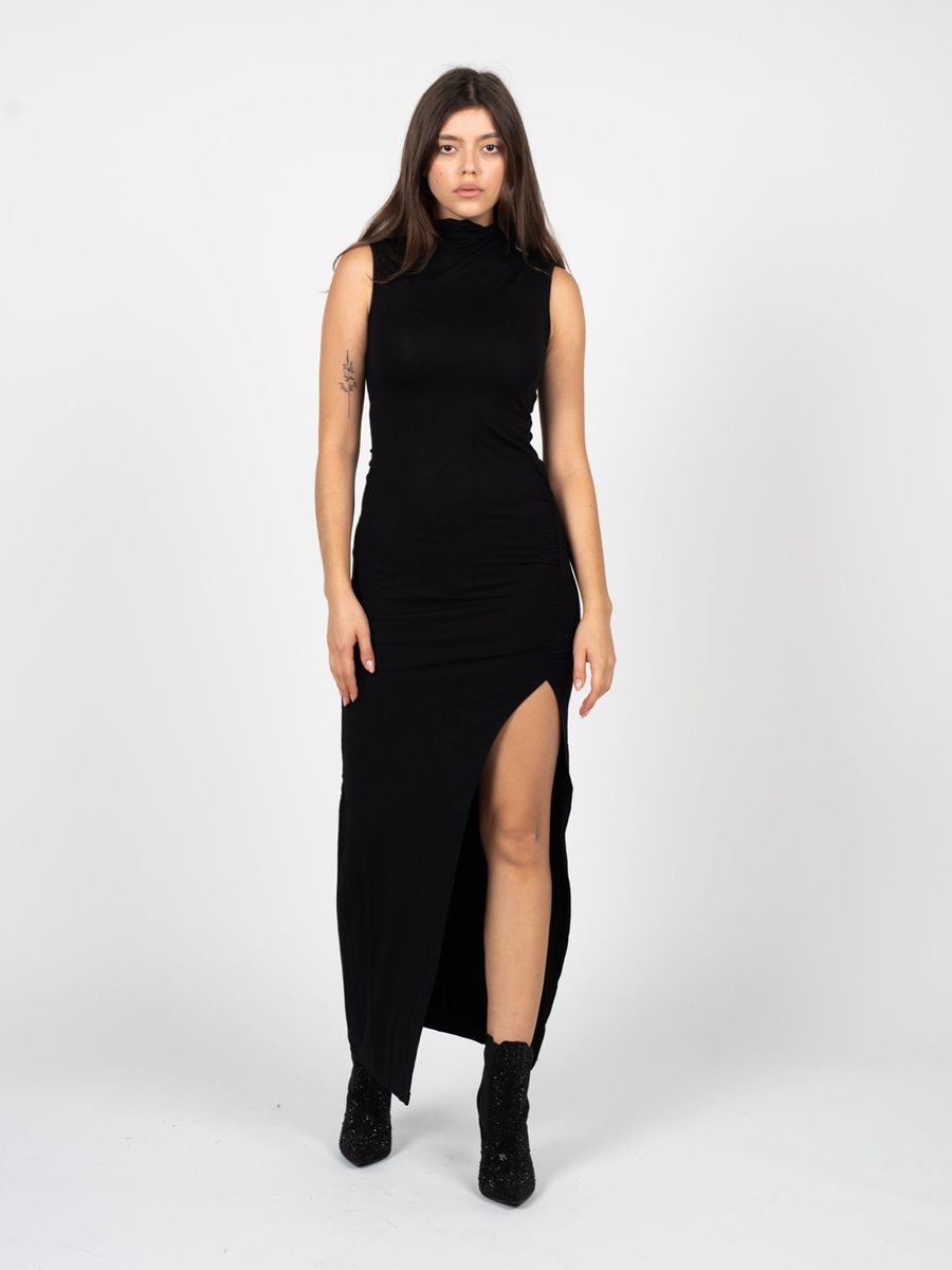 Elegantes Maxikleid mit hohem Kragen