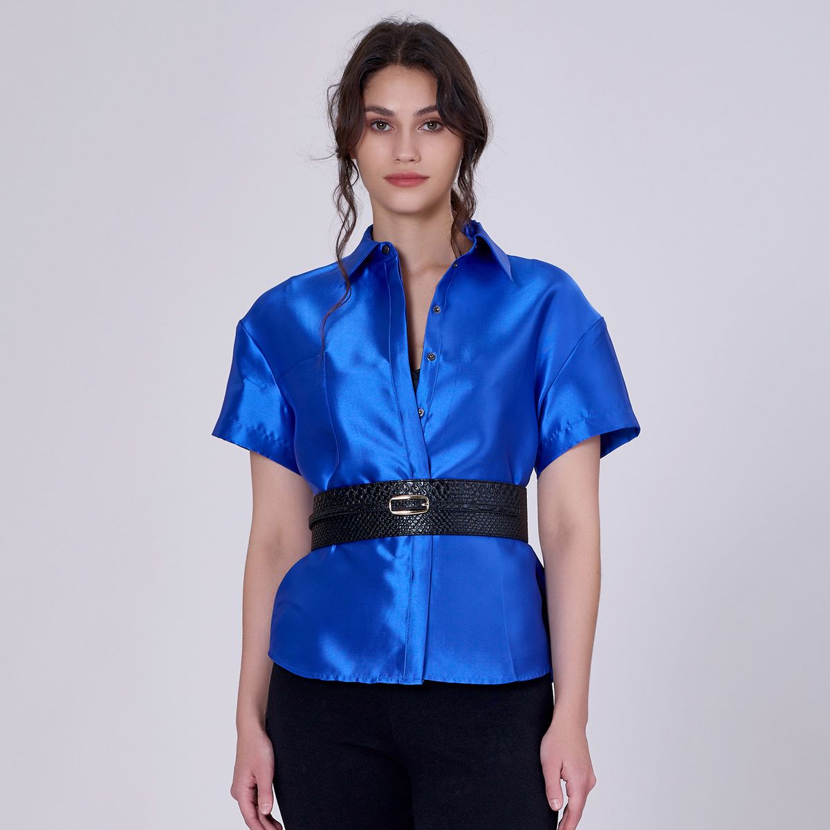 Elegantes Kurzarm-Tafthemd