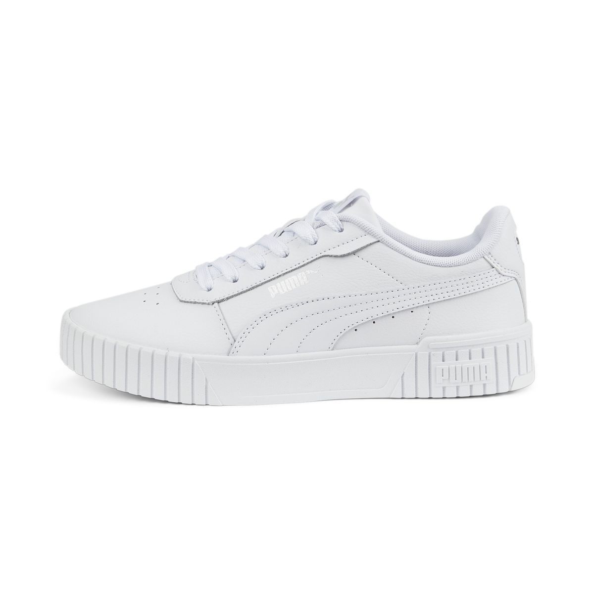 Klassische Tennis-Sneaker im 80er Stil