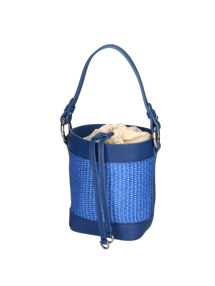 Geflochtene Eimertasche aus Leder und Stroh