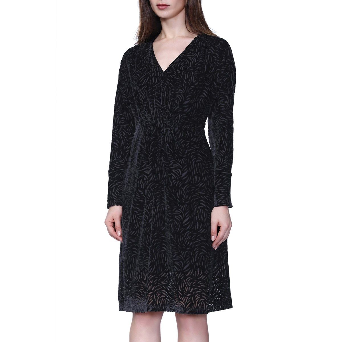 Gemustertes Samtkleid mit V-Ausschnitt