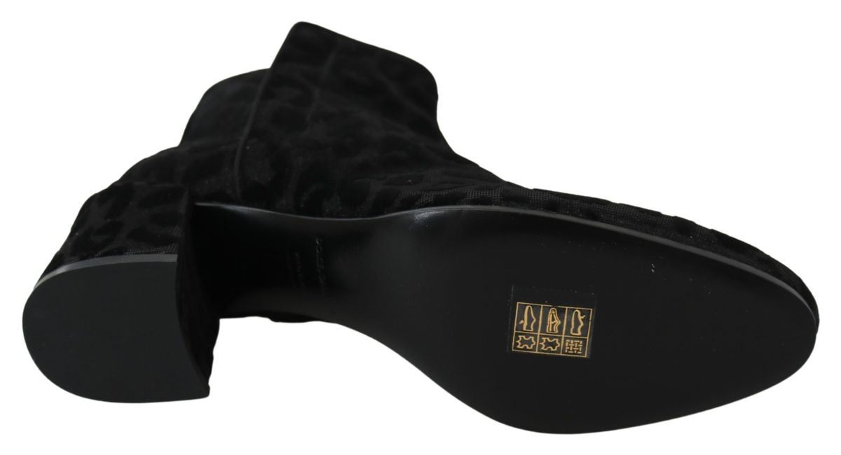Tonal gemusterte Samt-Stiefeletten