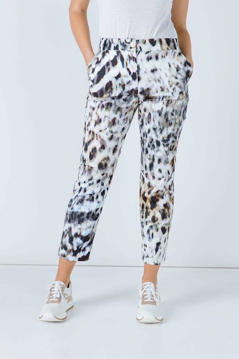 Taillierte Gabardine-Hose mit Tiermuster