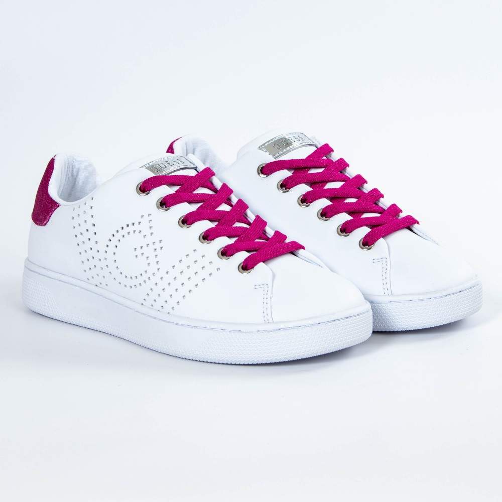 Low-Tops mit perforiertem Seitenlogo