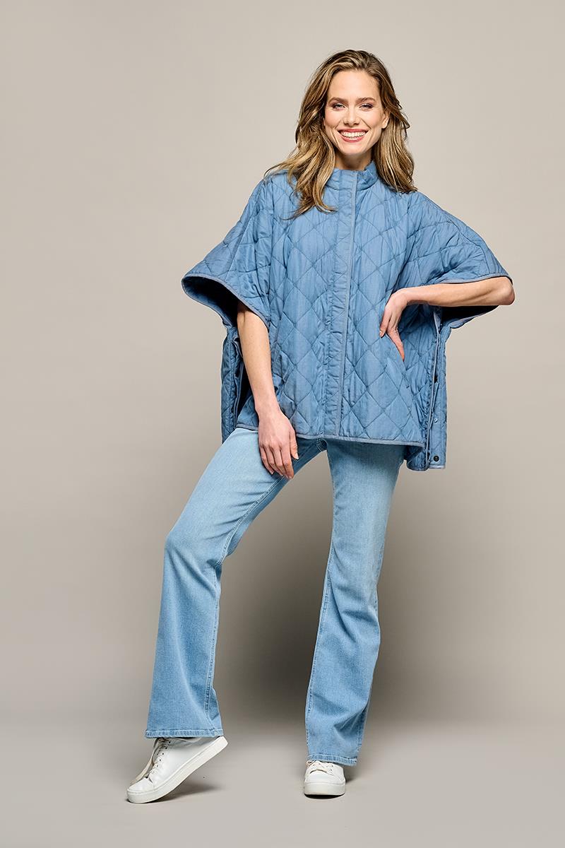 Gesteppte Oversize-Ponchojacke mit Stehkragen
