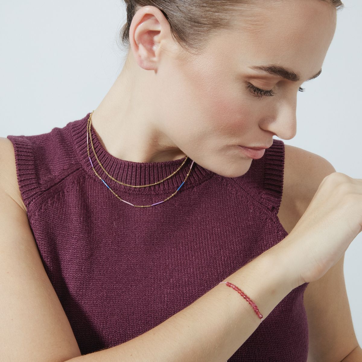 Kordel-Charm-Armband mit facettierter Jade