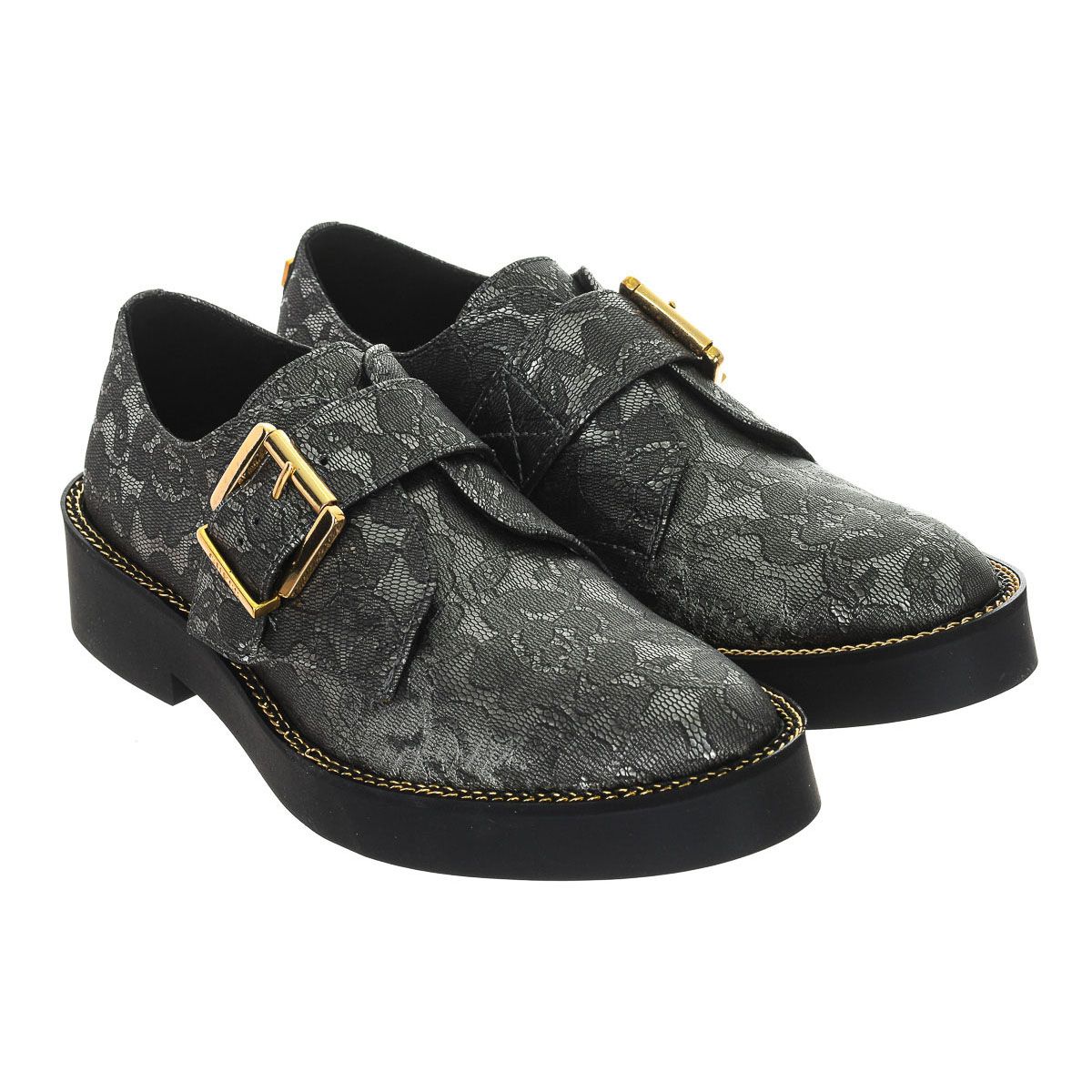 Schnallenschuhe mit Spitzenmuster