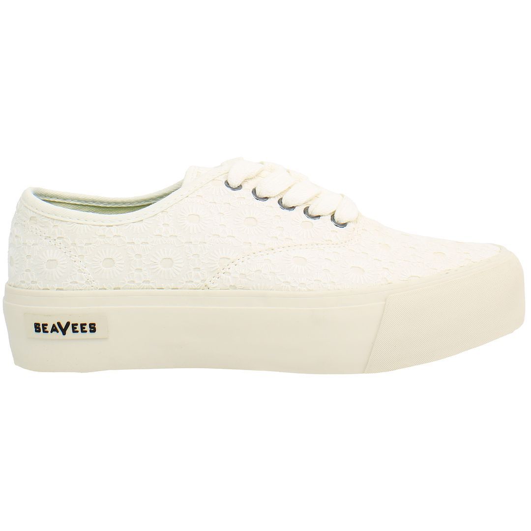 Plateau-Sneaker mit Blumenstickerei