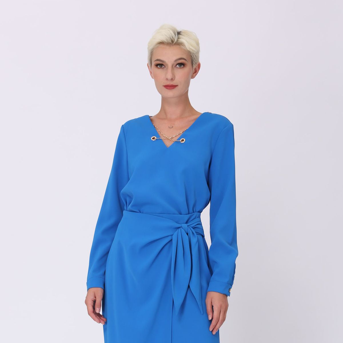 Elegante V-Ausschnitt Bluse mit Ketten-Detail
