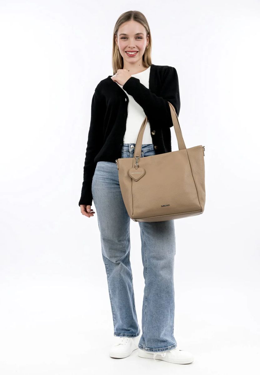 Genarbter Shopper mit Herz-Anhänger