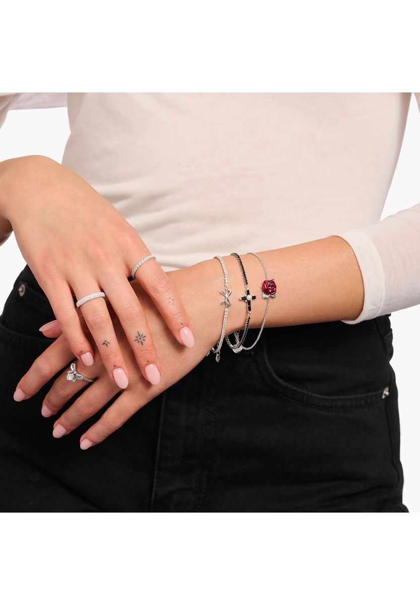 Romantisches Armband mit Emaille-Rose