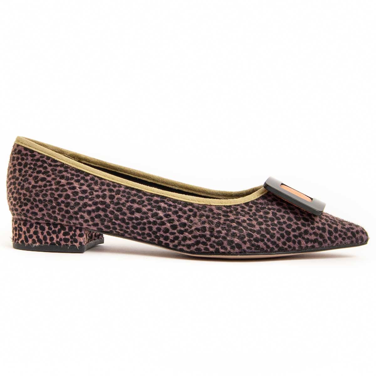 Ballerinas mit Schnalle und Animal-Print