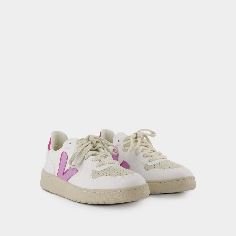 Retro Low-Top Sneaker mit Perforation