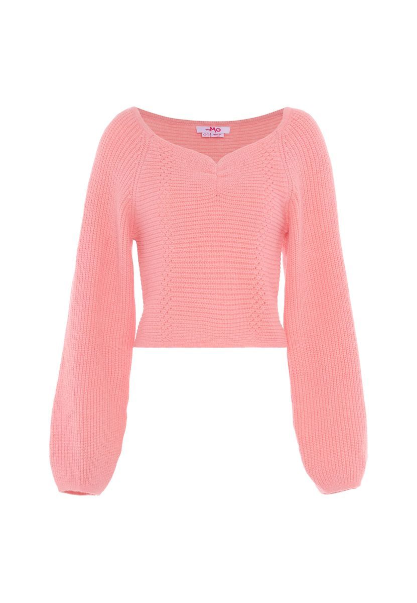 Kurzer Strickpullover mit Herzausschnitt