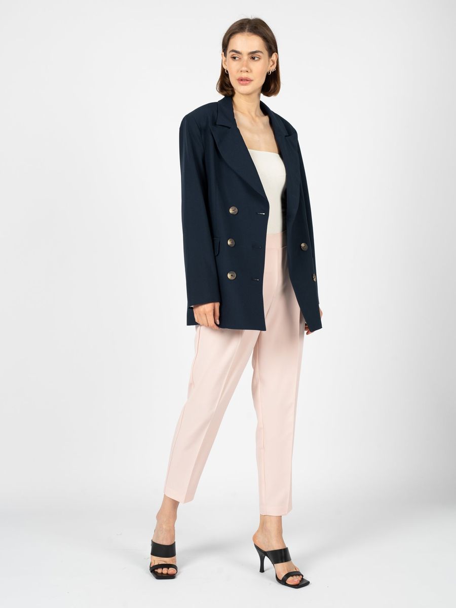 Zweireihiger Blazer mit steigendem Revers
