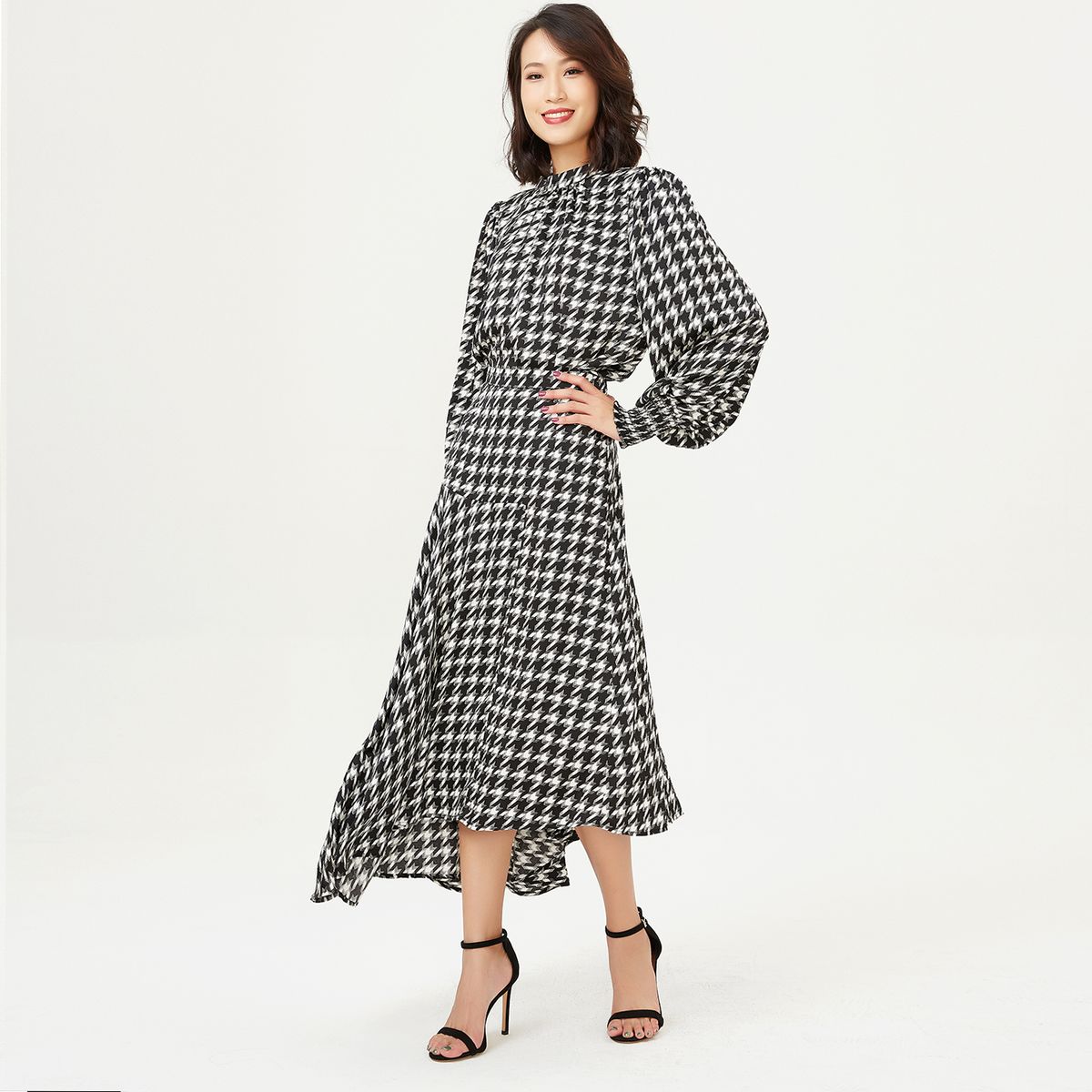 Elegante Hahnentritt-Bluse mit Stehkragen