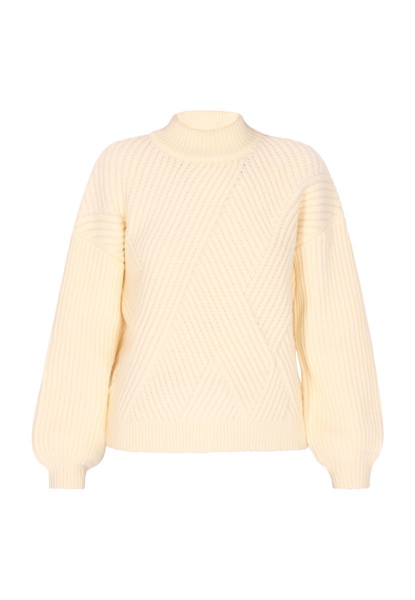 Strukturpullover mit Stehkragen und Chevron-Muster