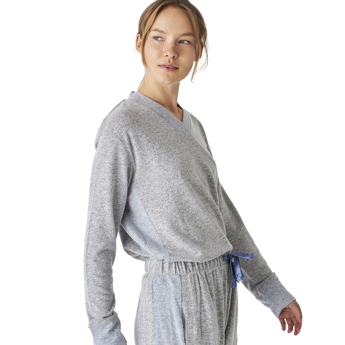 Weicher Strick-Pyjama mit V-Ausschnitt