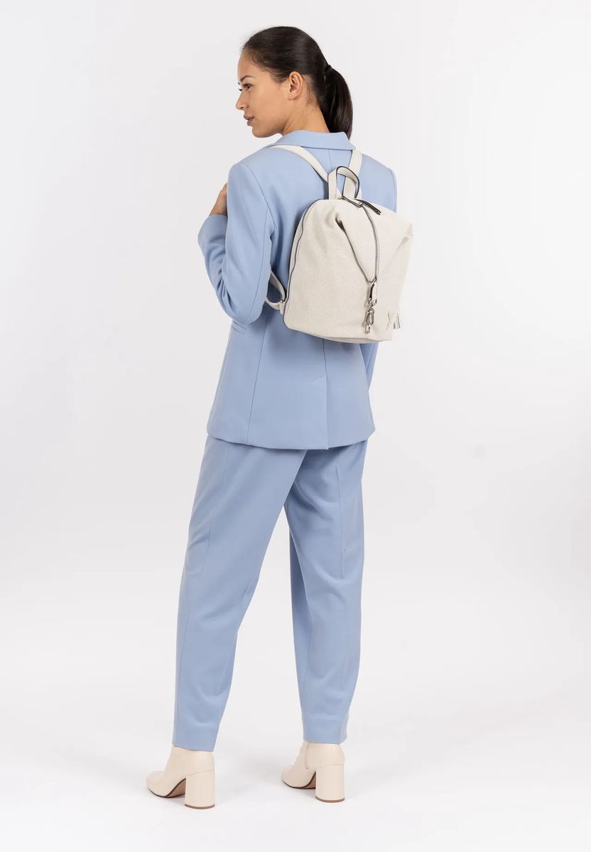 Perforierter Rucksack aus veganem Leder