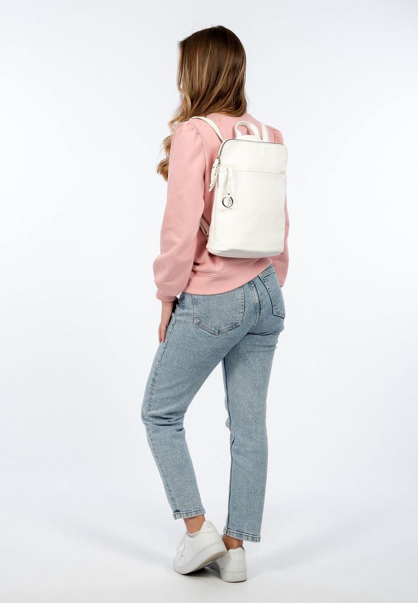Minimalistischer Rucksack in Lederoptik