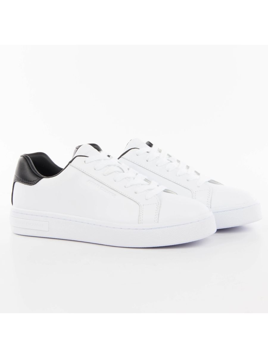 Klassischer Low-Top-Leder-Sneaker