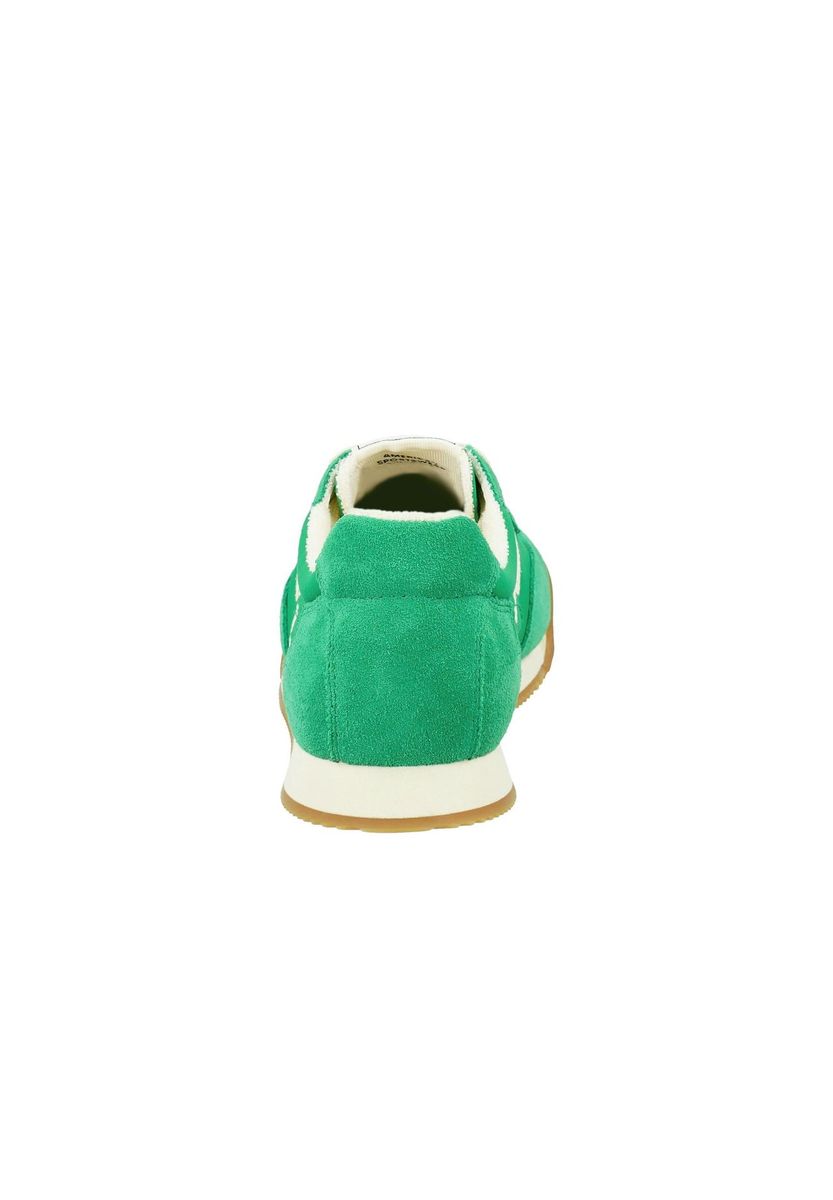 Retro-Sneaker aus Wildleder
