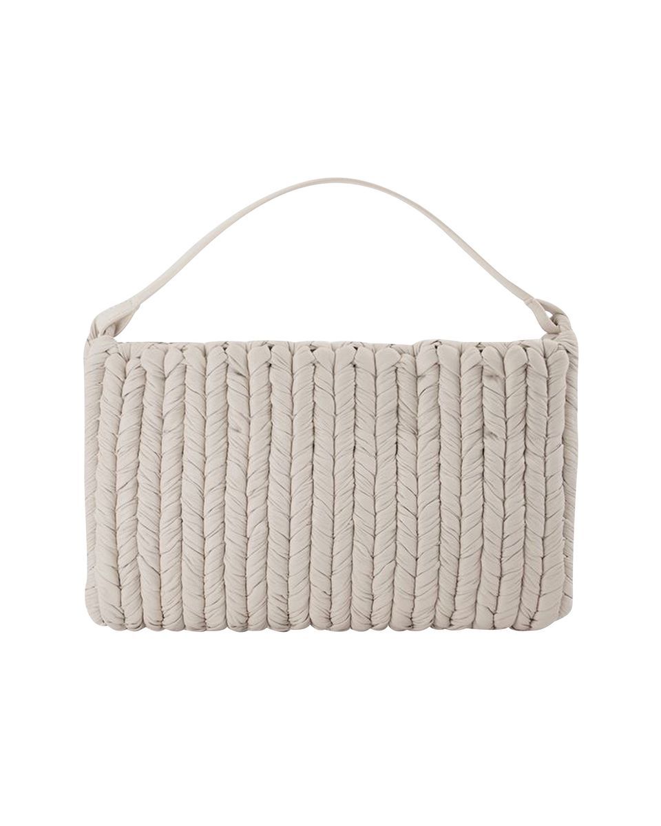 Gestrickte Schultertasche aus veganem Leder