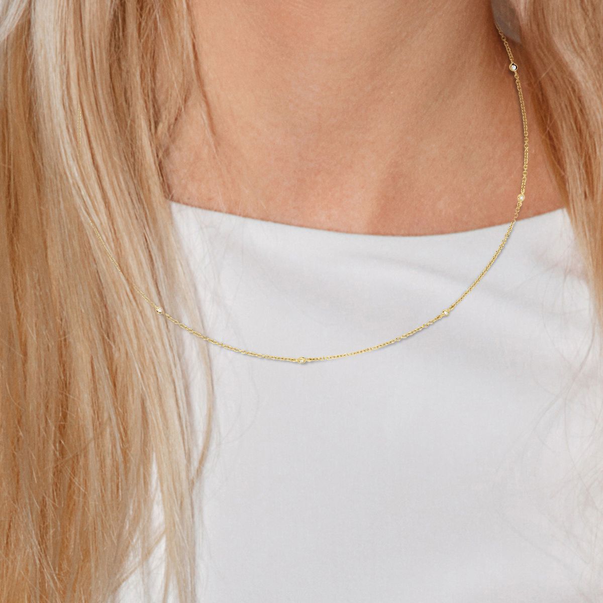Elegante Diamant-Station-Halskette