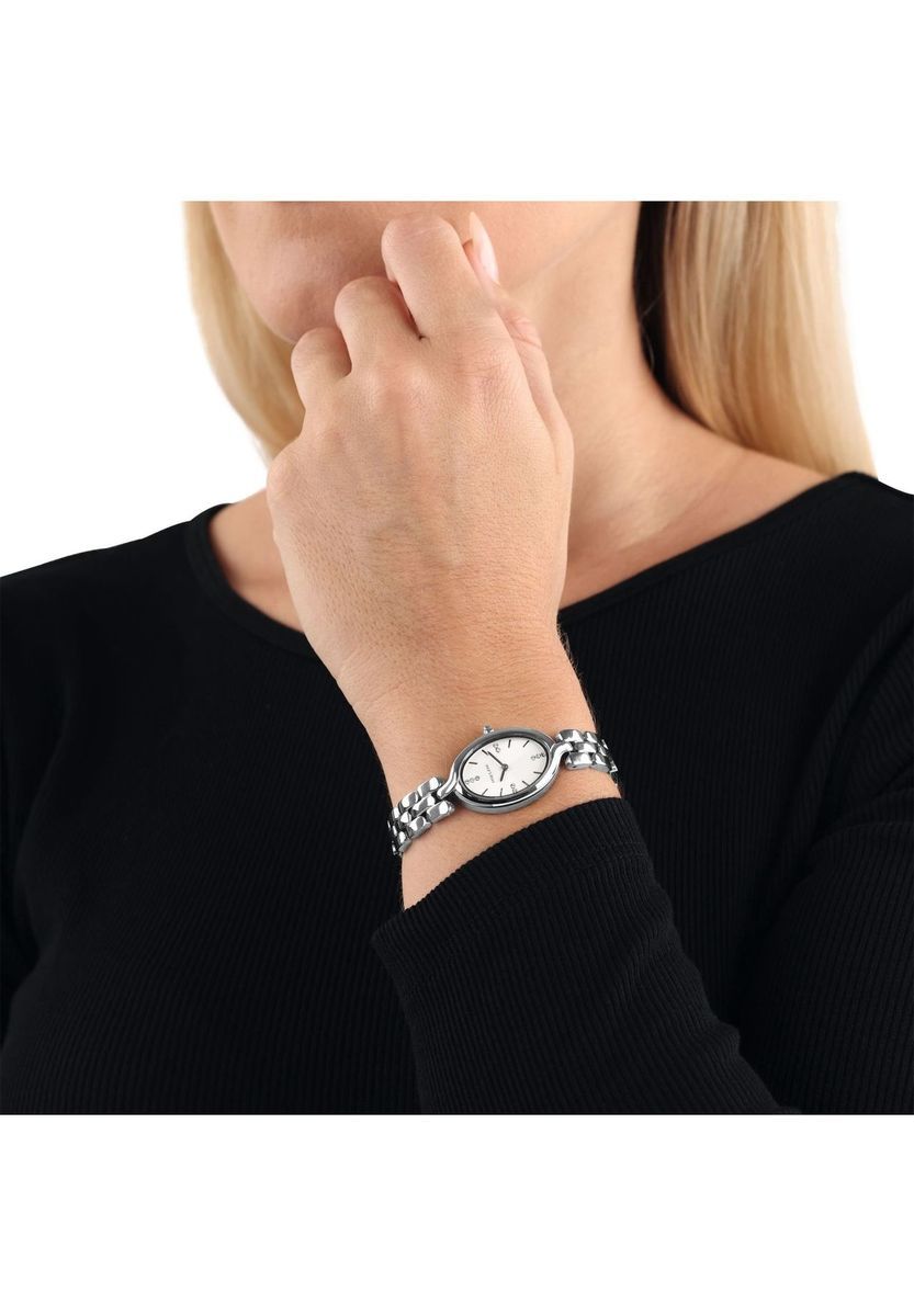 Elegante Armbanduhr mit ovalem Gehäuse