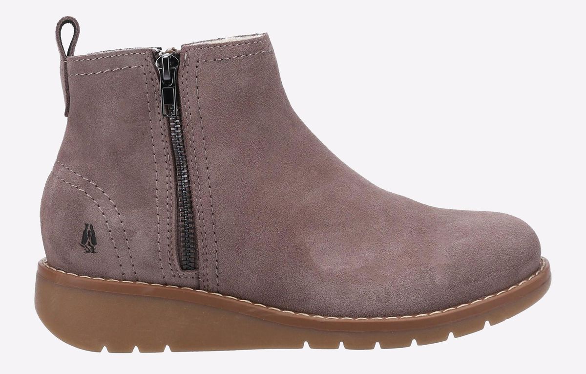 Keilstiefeletten aus Wildleder