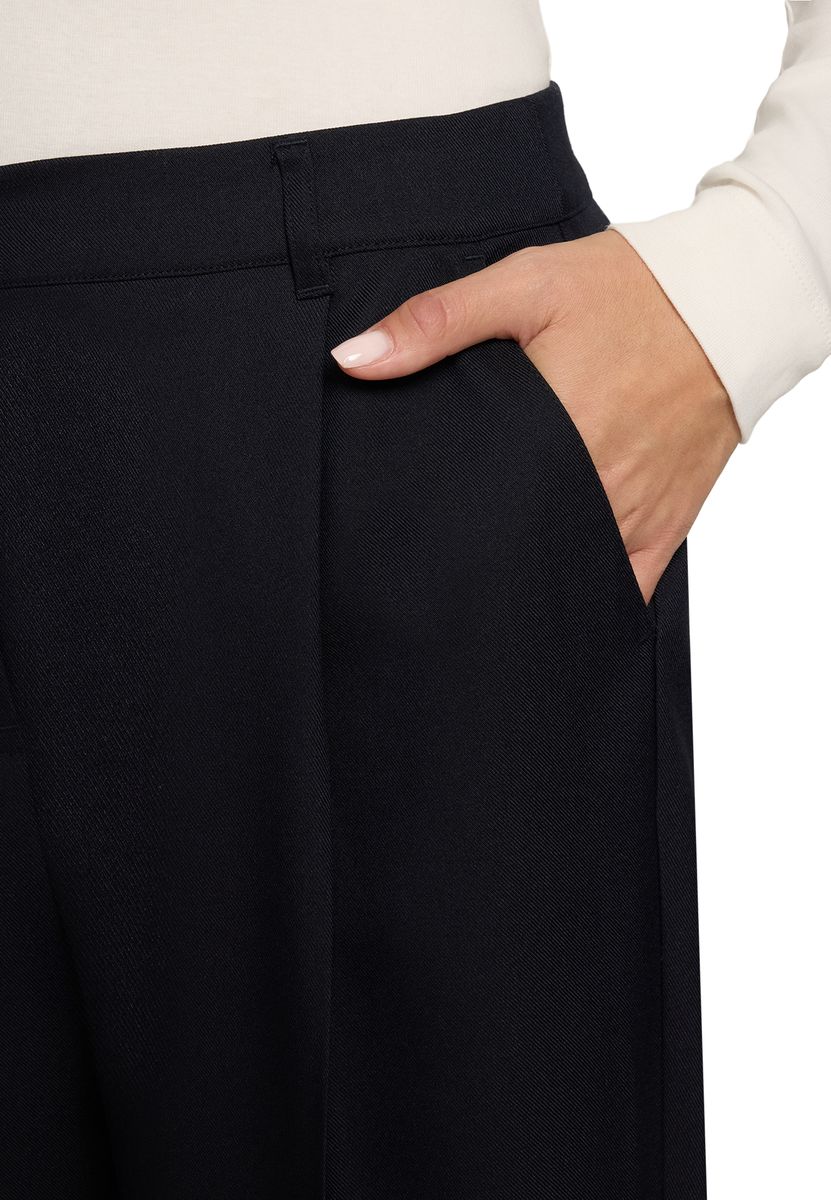 Klassische Slim-Fit Hose mit Bügelfalte
