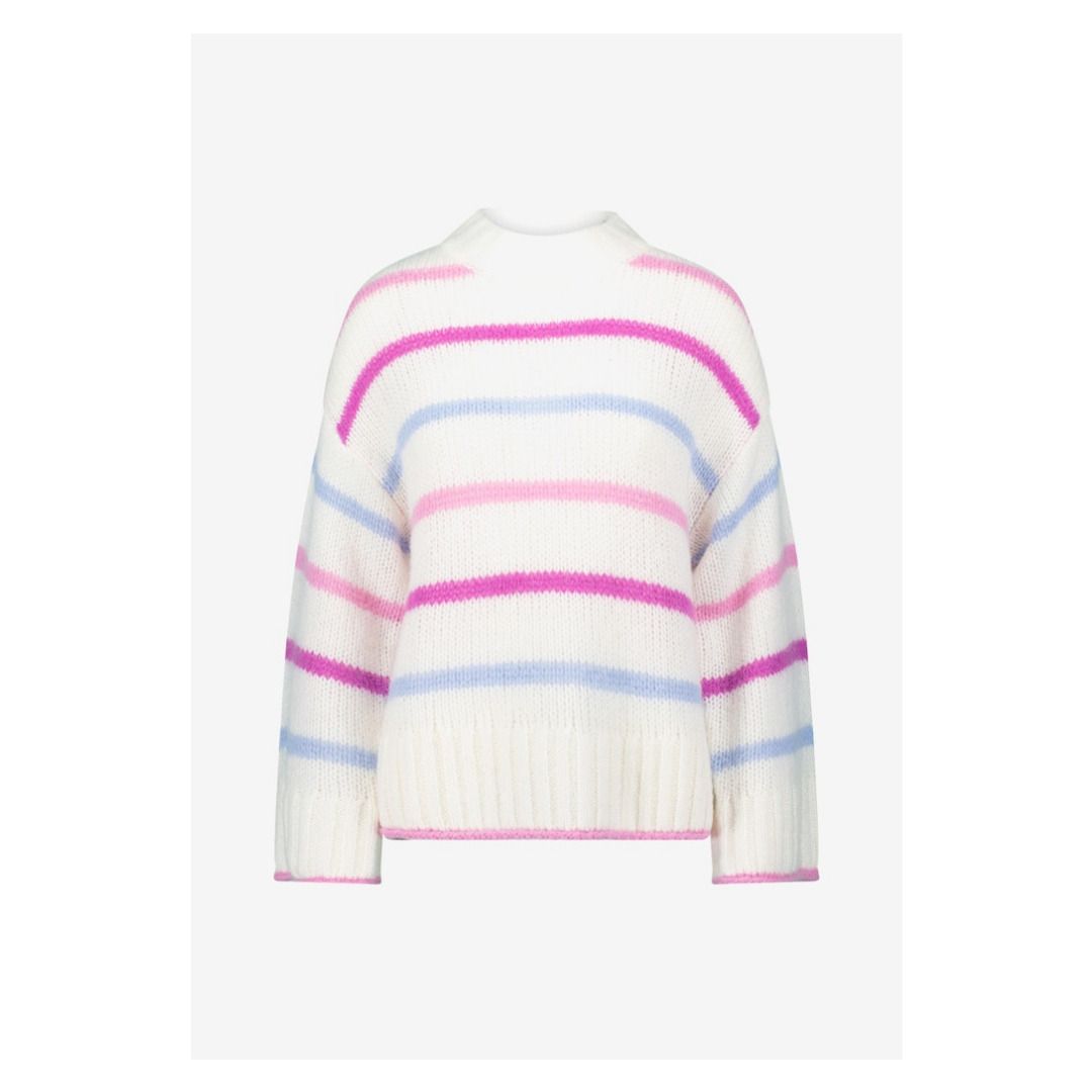 Gestreifter Grobstrickpullover mit Rundhals
