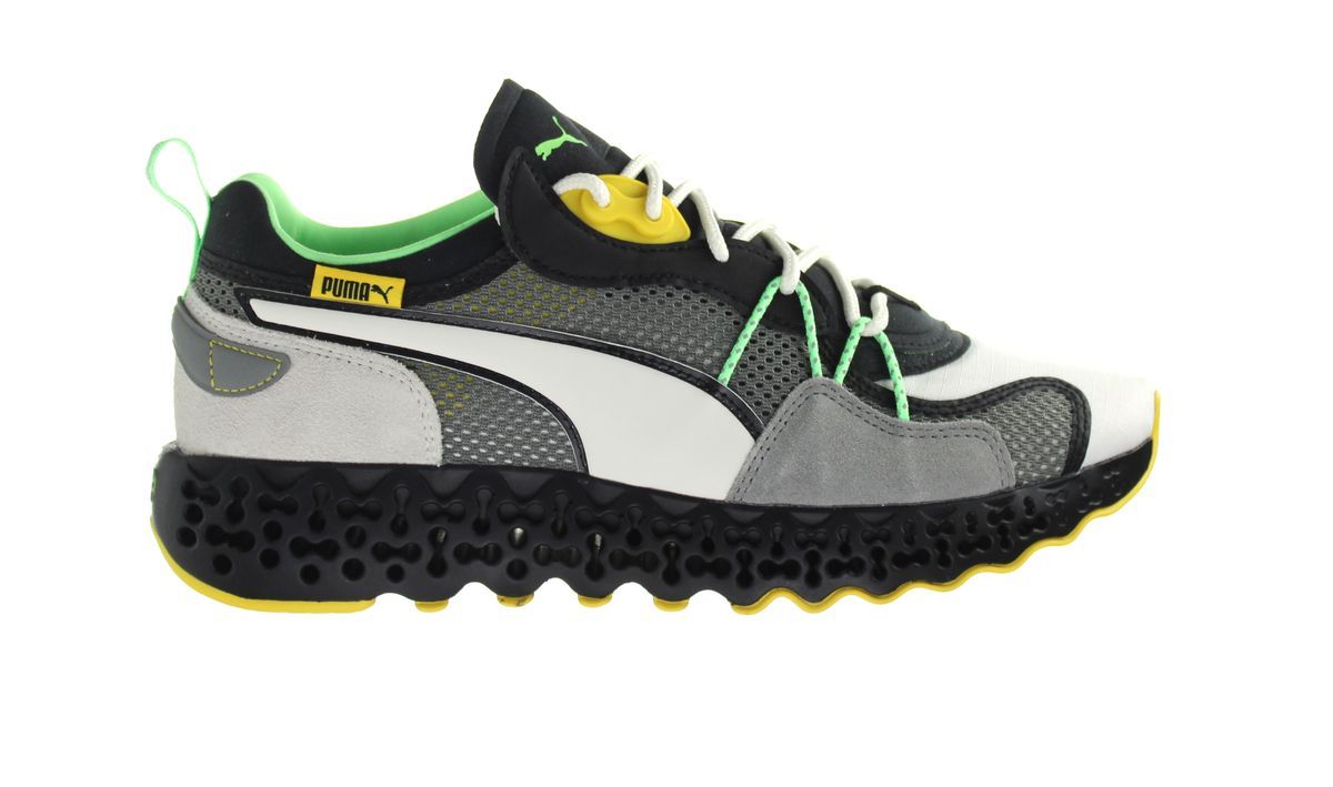 Sneaker mit Plateausohle und Materialmix