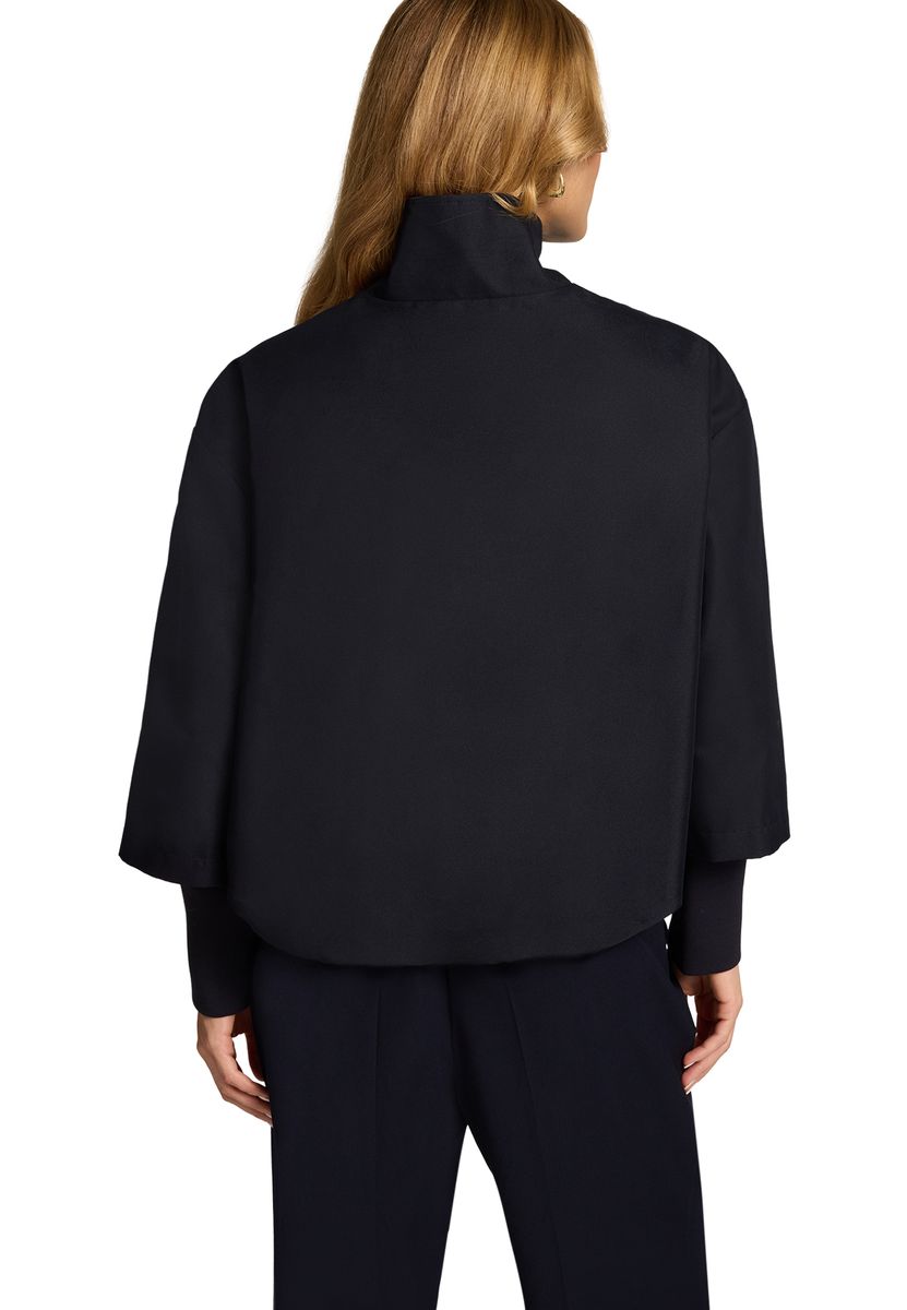 Boxige Kurzjacke mit weiten Ärmeln
