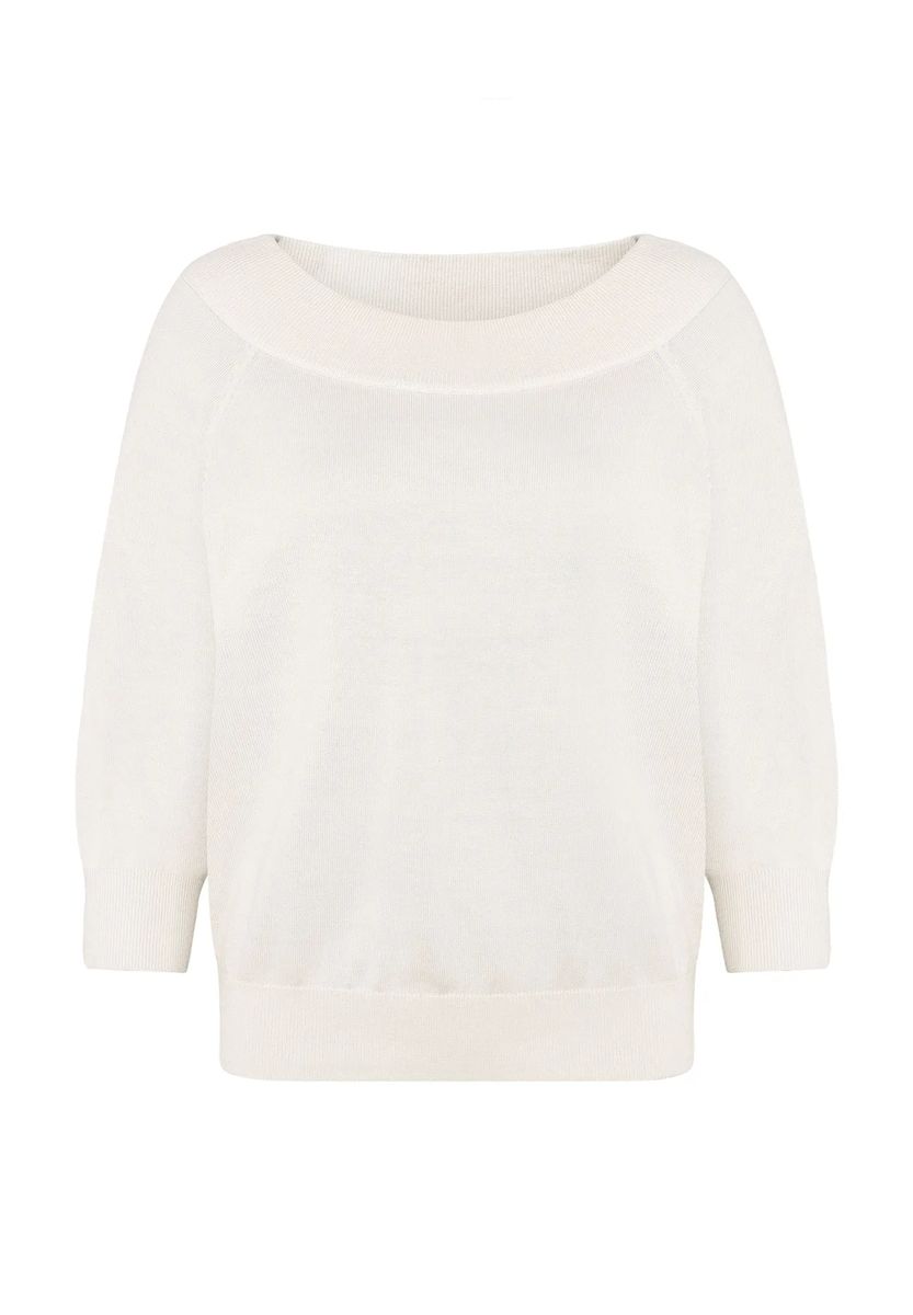 Eleganter Strickpullover mit Carmenausschnitt