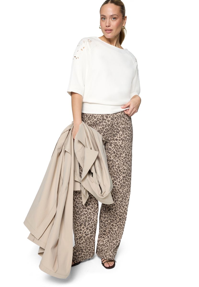 Sweatshirt mit U-Boot-Ausschnitt und Lochstickerei