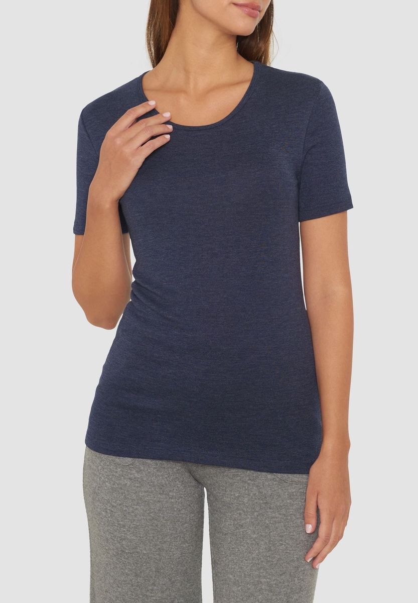 Klassisches Tailliertes Rundhals-T-Shirt