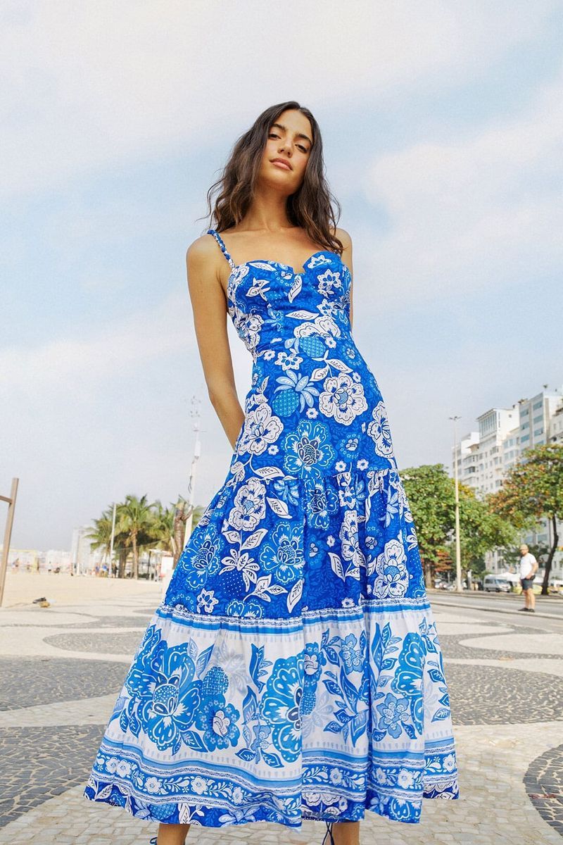 Gestuftes Midi-Kleid mit Blumenmuster
