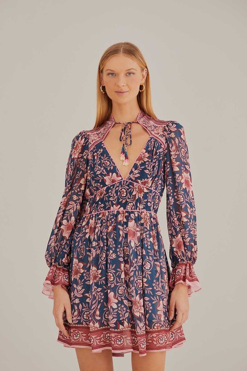 Kurzes Kleid mit floralem Print