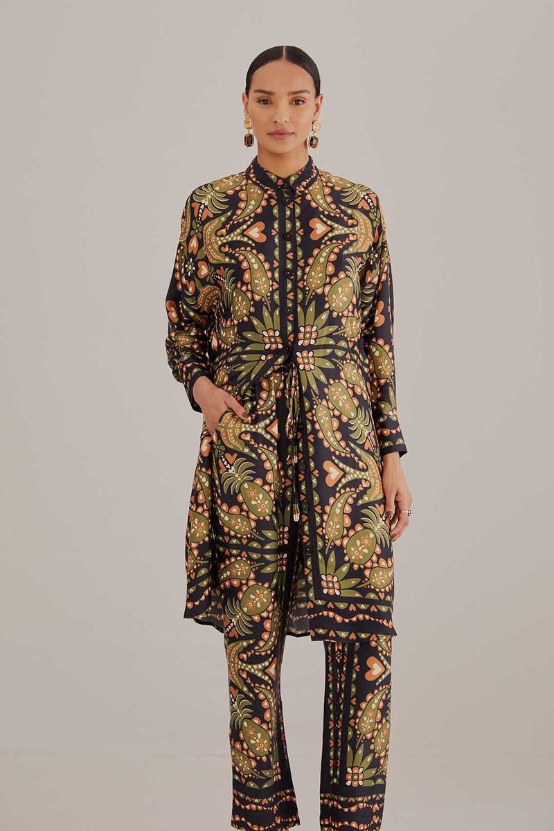 Weit geschnittene Hose mit Schal-Print