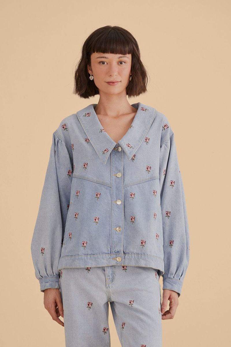 Bestickter Denim im Vintage-Stil