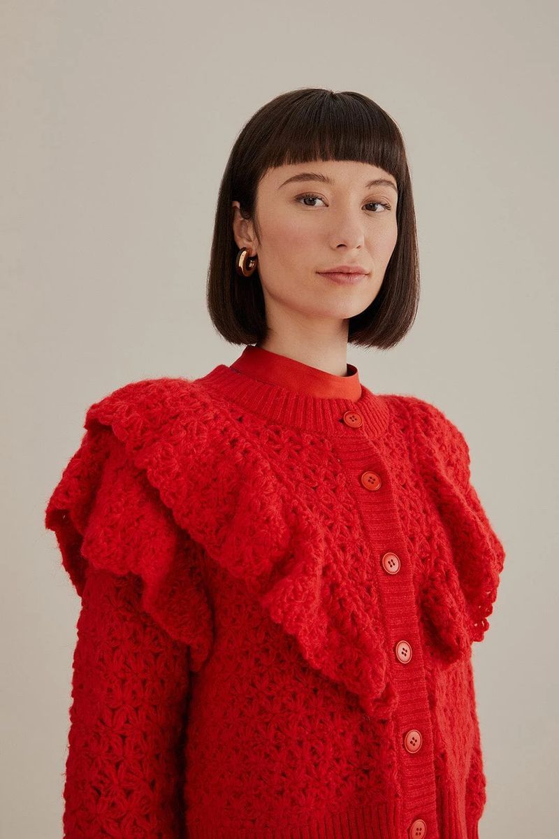 Strickcardigan mit Blumenstruktur und Rüschen